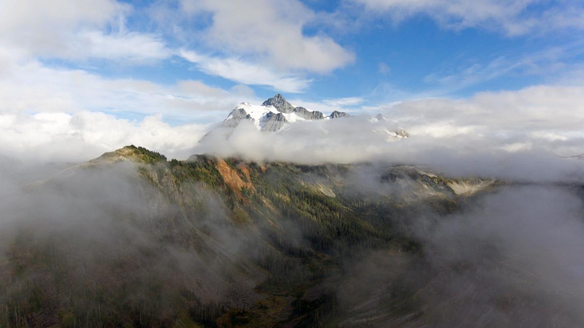 mountain view, cloudy