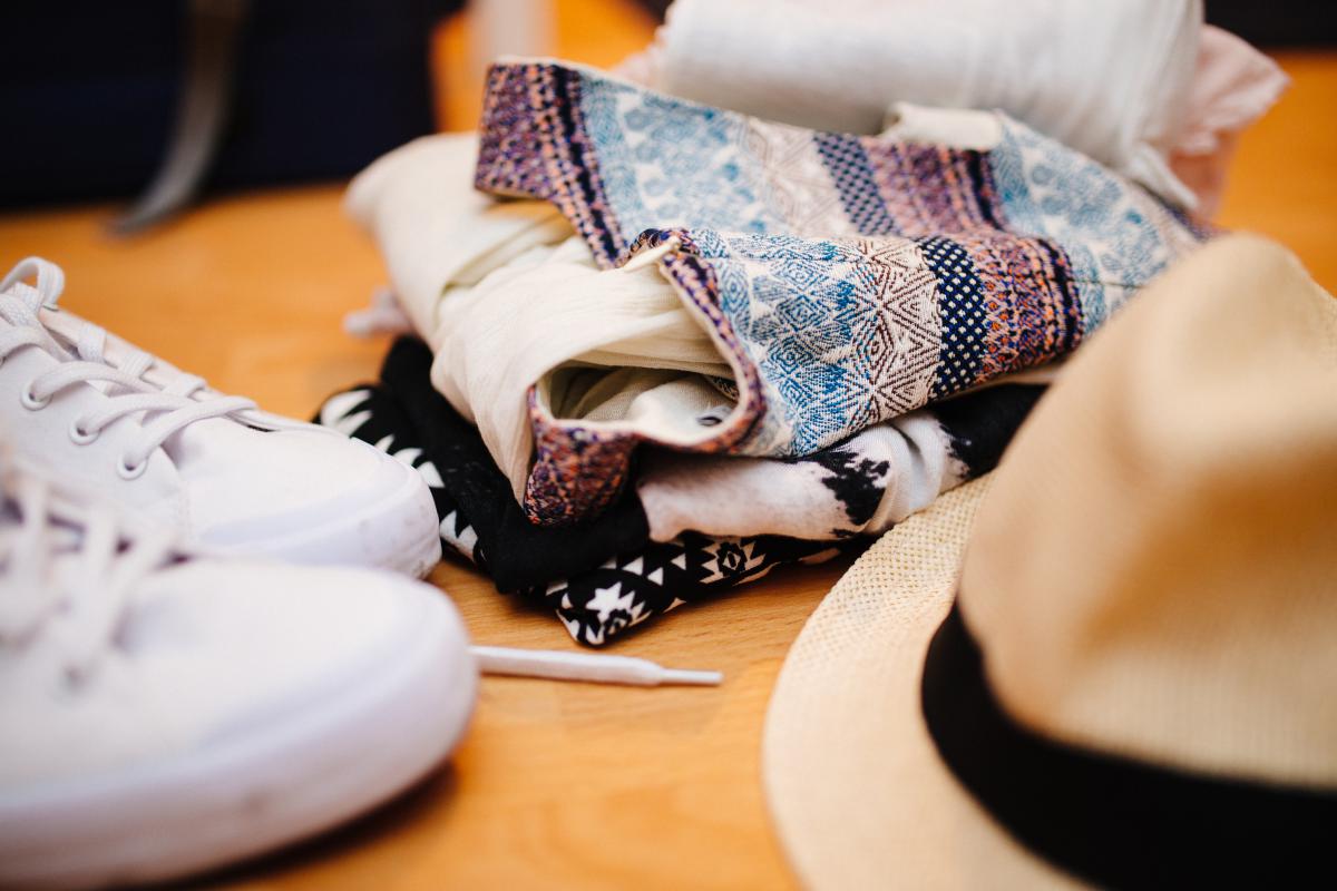 dresses, hat and shoes