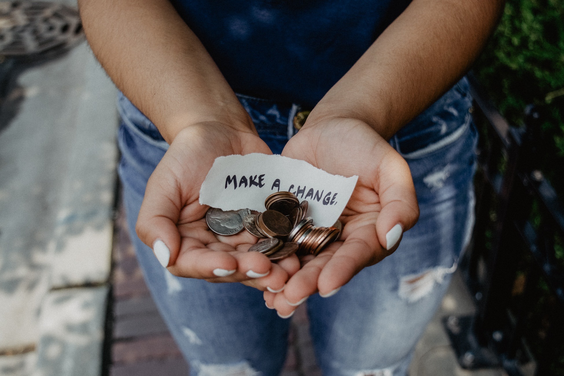 someone with money change in hands