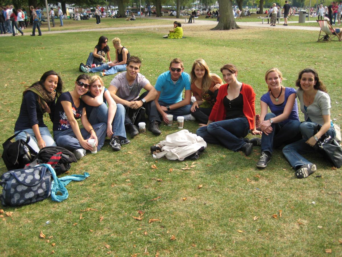 friends sitting in the park