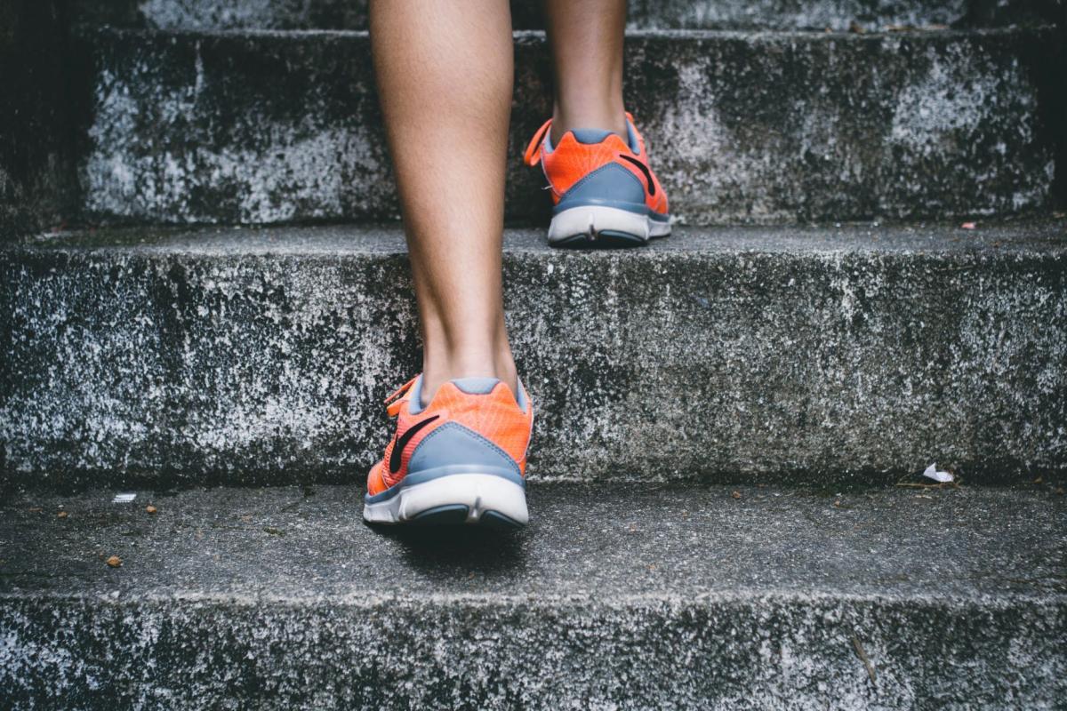 close-up on someone walking the stairs