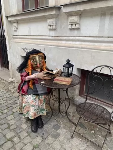 A puppet looking like the witch of Kosice